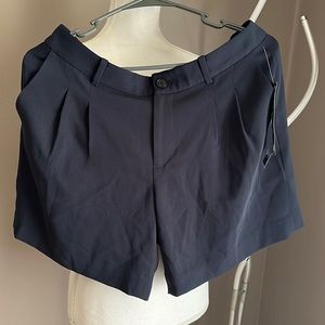 Lauren Ralph Lauren women formal crease pleat front shorts navy size 6